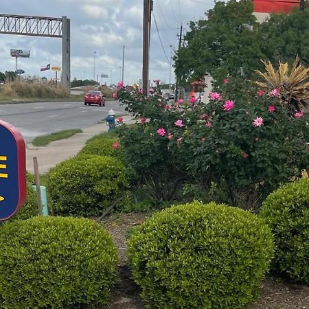 Raintree Inn And Suites Хюстън Екстериор снимка